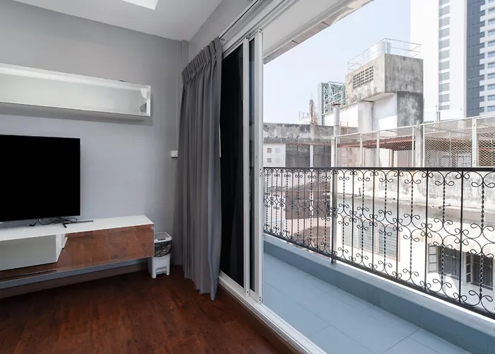 Townhouse 37 In Pratunam Soi Ratchaprarop 10 公寓