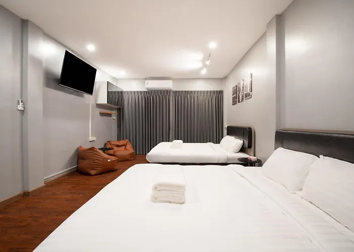 Townhouse 37 In Pratunam Soi Ratchaprarop 10 公寓