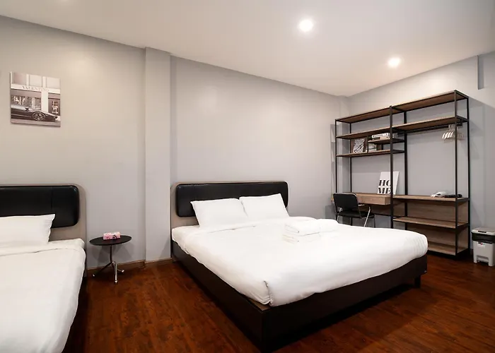 Townhouse 37 In Pratunam Soi Ratchaprarop 10 公寓 *