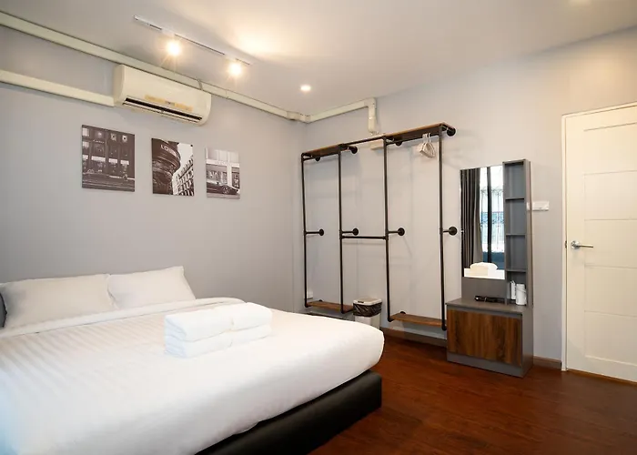 Townhouse 37 In Pratunam Soi Ratchaprarop 10 公寓