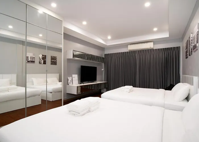 公寓 Townhouse 37 In Pratunam Soi Ratchaprarop 10
