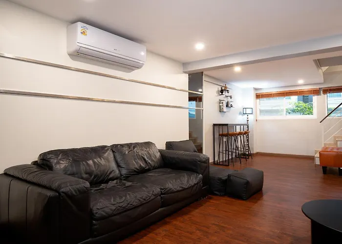 Townhouse 37 In Pratunam Soi Ratchaprarop 10 公寓