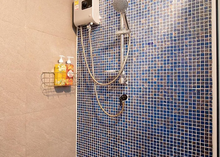 Townhouse 37 In Pratunam Soi Ratchaprarop 10